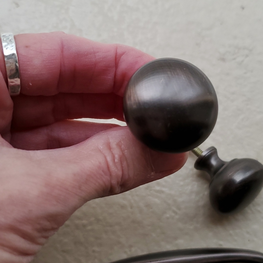 Bronze drawer pulls and knobs - Picture 4 of 4